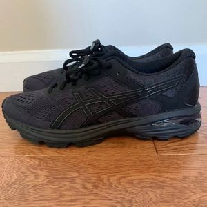 Brand new with tags ASICS